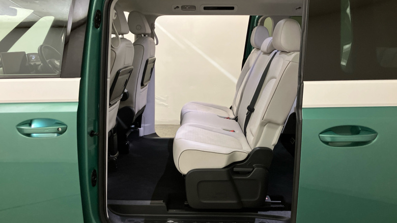 Volkswagen ID. Buzz 210kW Style Pro 86kWh 5dr LWB Auto [7 Seat] Electric Estate